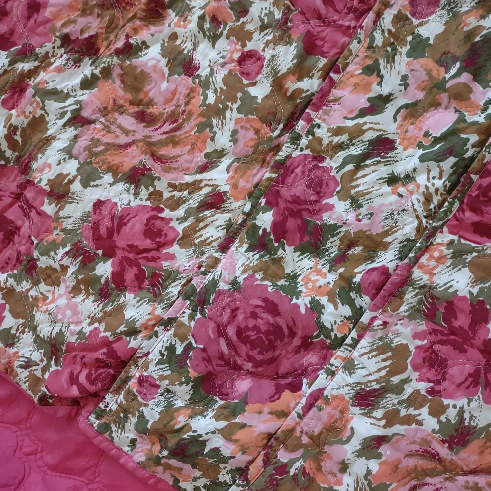 Floral Roses Reversible Pink Bedspread Coverlet Quilt Boho Vintage Style